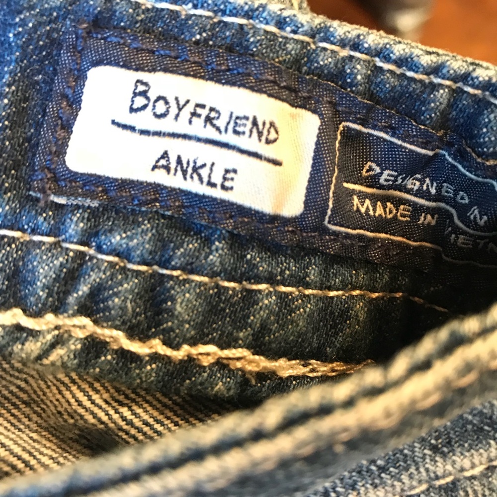 ⬇️ Miss Me Boyfriend Distressed Patched Jeans - Picture 6 of 7